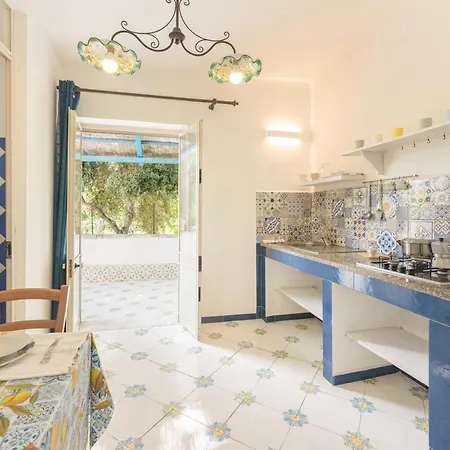 Holiday home Le Querce